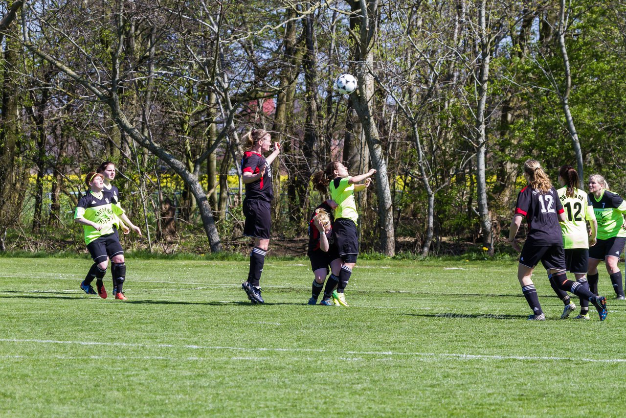 Bild 212 - Frauen SV Frisia 03 Risum Lindholm - Heider SV : Ergebnis: 8:0